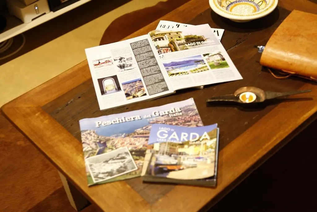 Massoni Bed And Breakfast Peschiera del Garda Bed & Breakfast